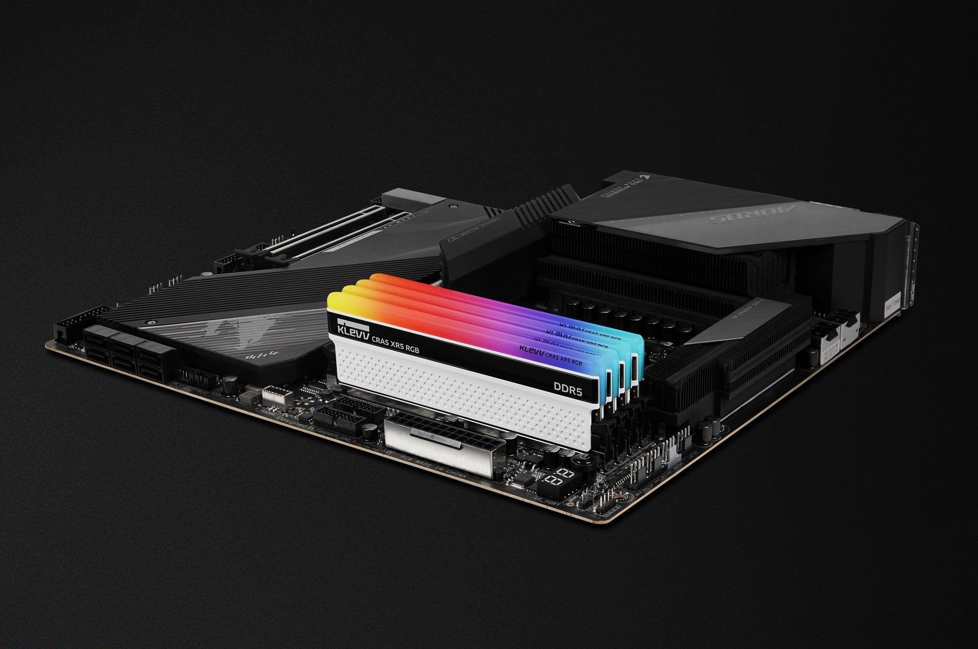 【電腦節限定】KLEVV Cras XR5 RGB DDR5 記憶體 白 (Support XMP & EXPO)